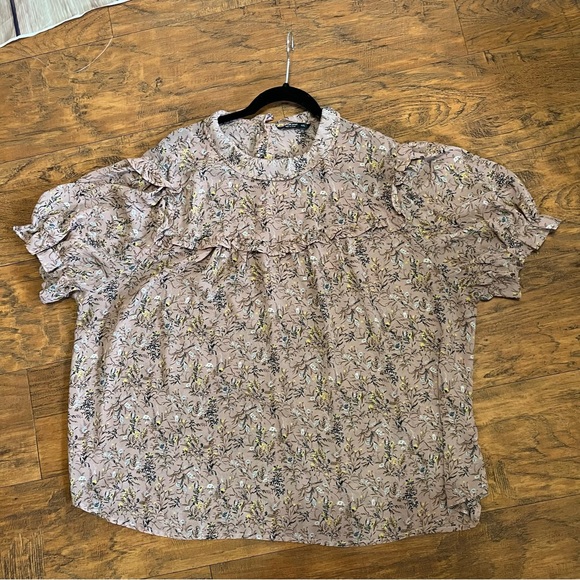 Shein plus curve blouse sheer ruffled flowy floral pattern button down back 4xlg - Picture 2 of 10